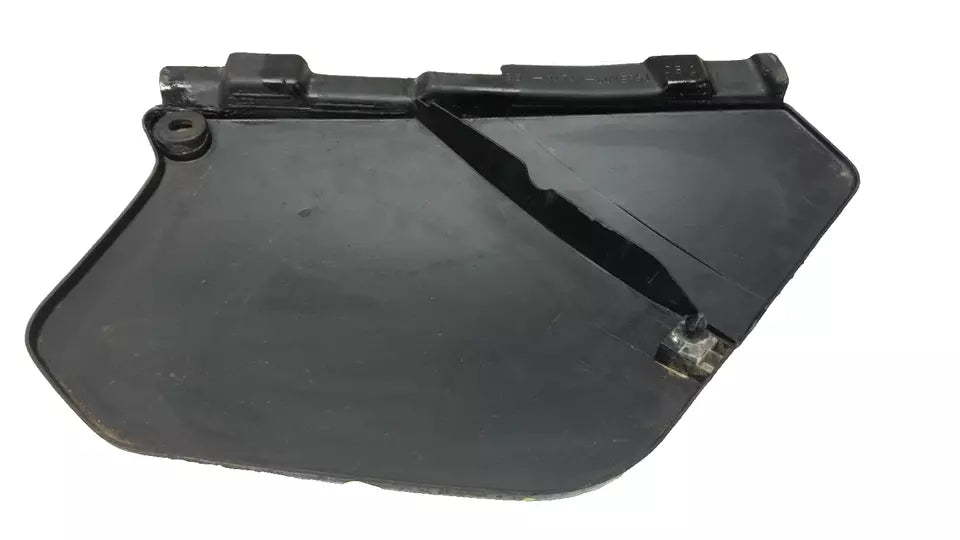 Carénage arrière latéral gauche Yamaha DT125R 1999 n°2 Réf: 3BN-21711-10-00