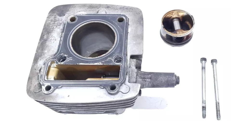 Cylindre & piston Yamaha YBR 125 2010 n°2 Réf : 5VL-E1310-00