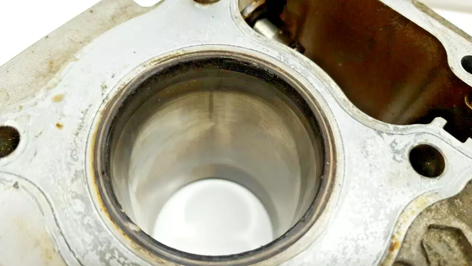 Cylindre & piston 52mm Honda CBF 125 2012 Réf : 12100-KWF-900