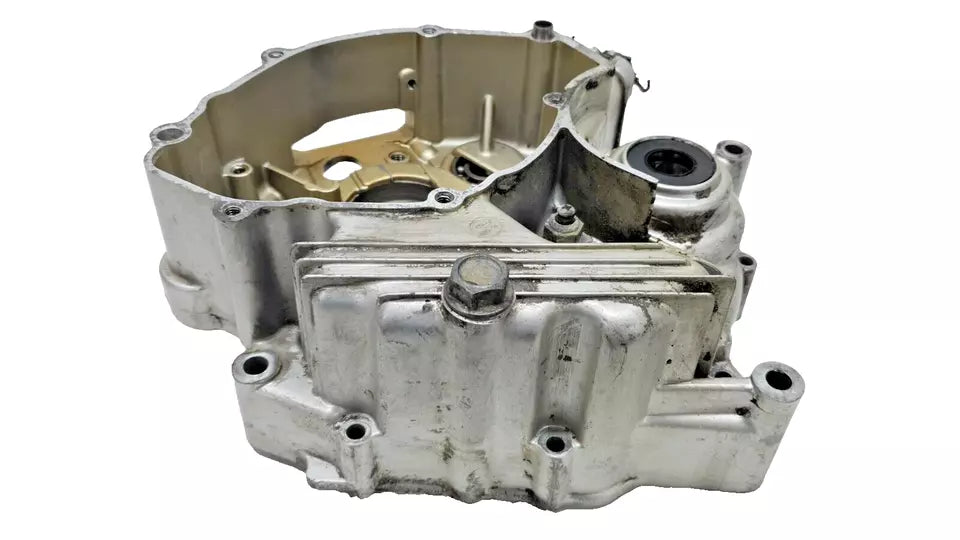 Carter moteur central gauche Yamaha YBR 125 2006 Réf : 5VL-W1510-11