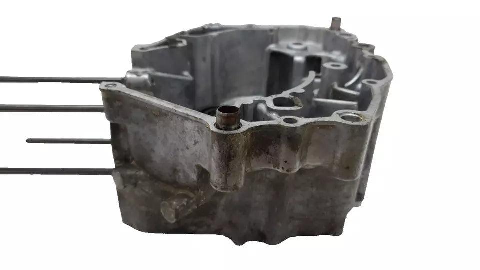 Carter moteur central droit Honda CB125T 1978 n°2 Réf: 11100-399-000