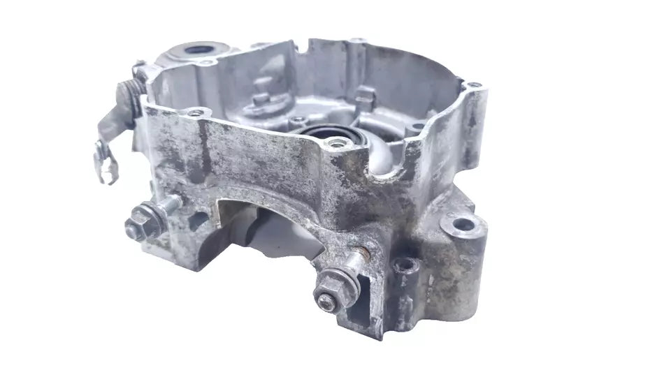 Carter moteur central gauche Yamaha DT125LC 1987 n°18 Réf : 10V-15111-01-00