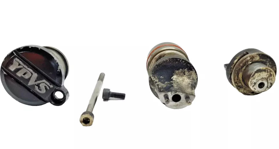 Valve Yamaha DT125LC 1987 n°9 Réf : 3NC-E131A-00-00