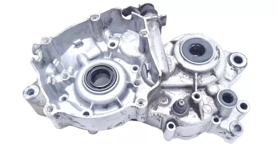 Carter moteur central gauche Yamaha DT125LC 1987 n°16 Réf : 10V-15111-01-00