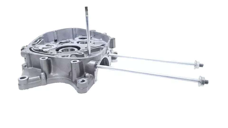 Carter moteur central droit Hyosung XRX 125 2006