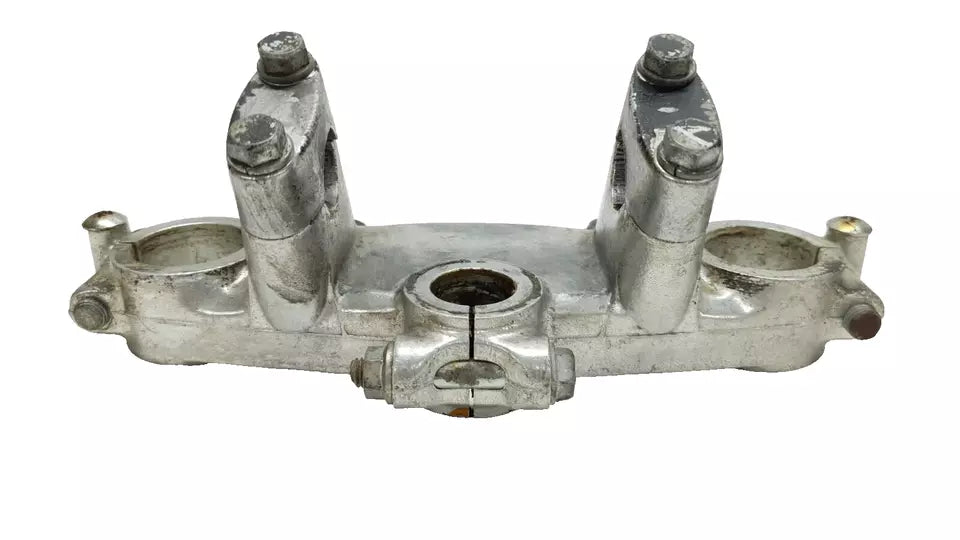 Té de fourche supérieur Suzuki TSX 125 1984 Réf : 51311-01A00-000