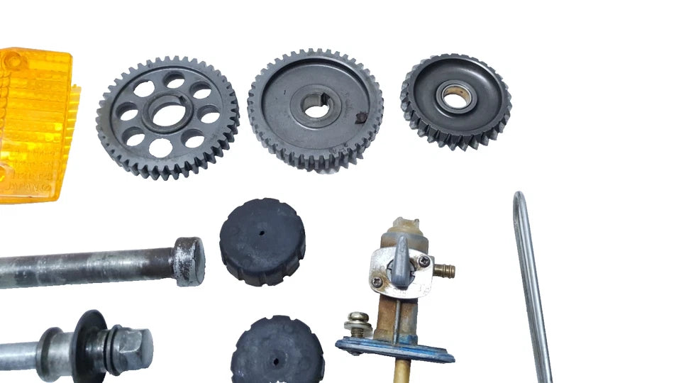 Kit visserie & pièces diverses Yamaha DT125LC 1982 n°5