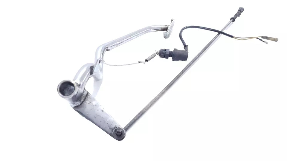 Pédale de frein arrière Yamaha YBR 125 2005 n°2 Réf 5VL-F27211-00-00