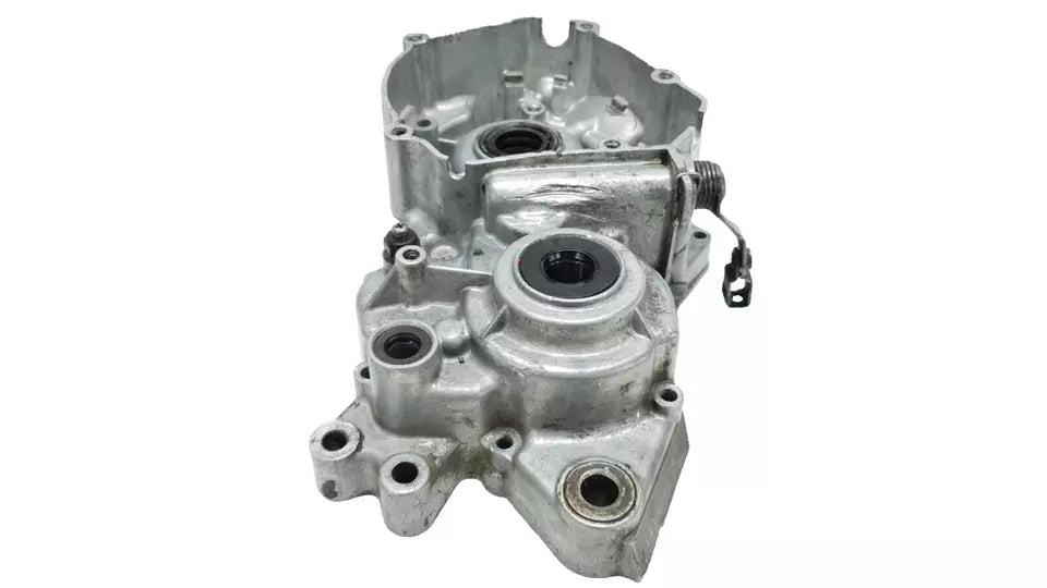 Carter moteur central gauche Yamaha DT125LC 1987 n°10 Réf : 10V-15111-01-00