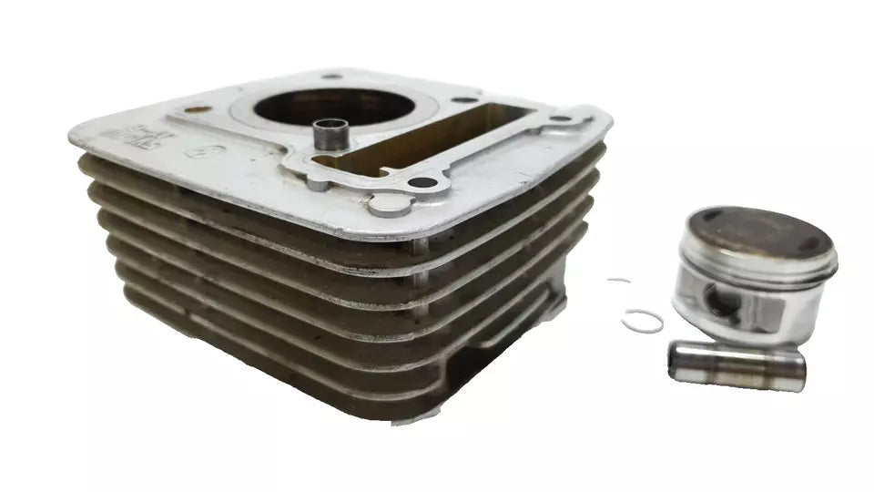 Cylindre & piston 54mm Yamaha XT125X 2008 Réf : 5VLE13101000