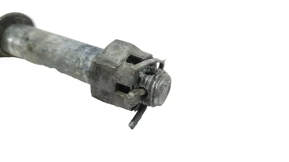 Axe de roue avant Yamaha DT125LC 1987 n°11 Réf 34X-25181-00-00