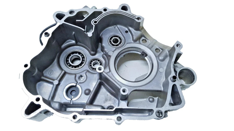 Carters moteur centraux Honda CBR 125 2007 Réf : 11100-KPP-860