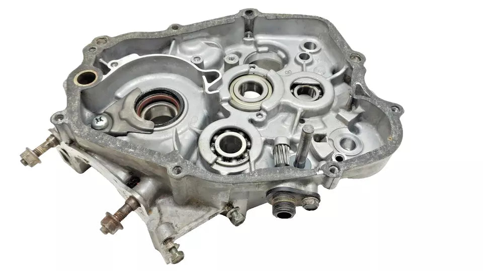 Carter moteur central droit Yamaha DT125R 1999 n°2 Réf : 3BN-15121-04-00