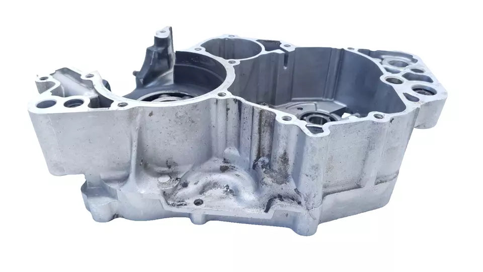 Carter moteur central droit Yamaha TDR 125 1991 Réf : 3NC-E5121-00-00