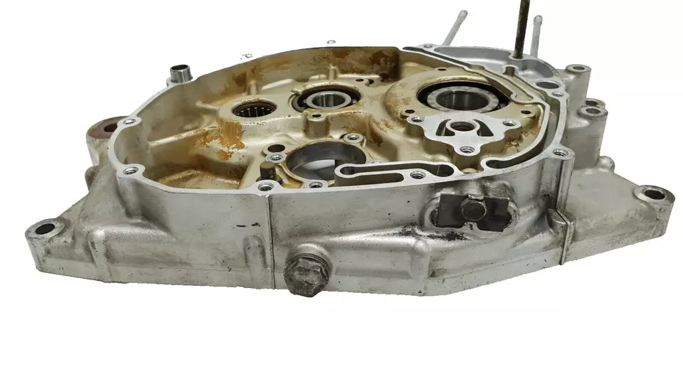 Carter moteur central droit Suzuki GN 125 2001 Réf : 11300-05303-000