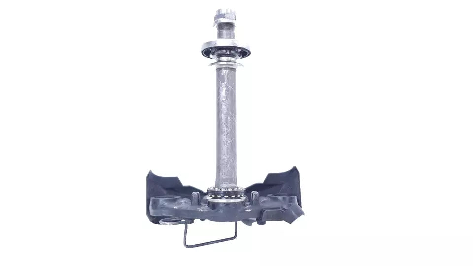 Té de fourche inférieur Yamaha YBR 125 2010 n°2 Réf : 5VLF331X0100