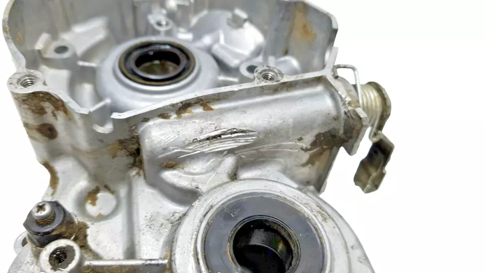 Carter moteur central gauche Yamaha DT125LC 1987 n°5 Réf : 10V-15111-01-00
