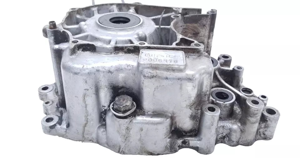 Carter moteur central gauche Honda CB 125T 1980 n°3 Réf 11200-399-000