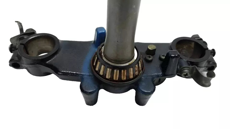 Té de fourche inférieur Suzuki 125 DR 1985 Réf : 51410-44A10-291