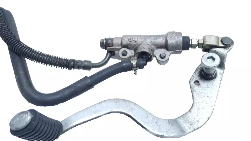 Maître cylindre de frein arrière Yamaha TDR 125 1996 Réf : 3XP-2583V-00-00