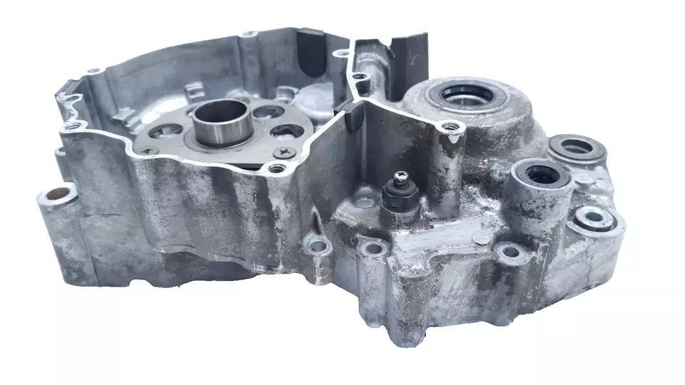 Carter moteur central gauche Yamaha TDR 125 1996 Réf : 3MB-15111-02-00