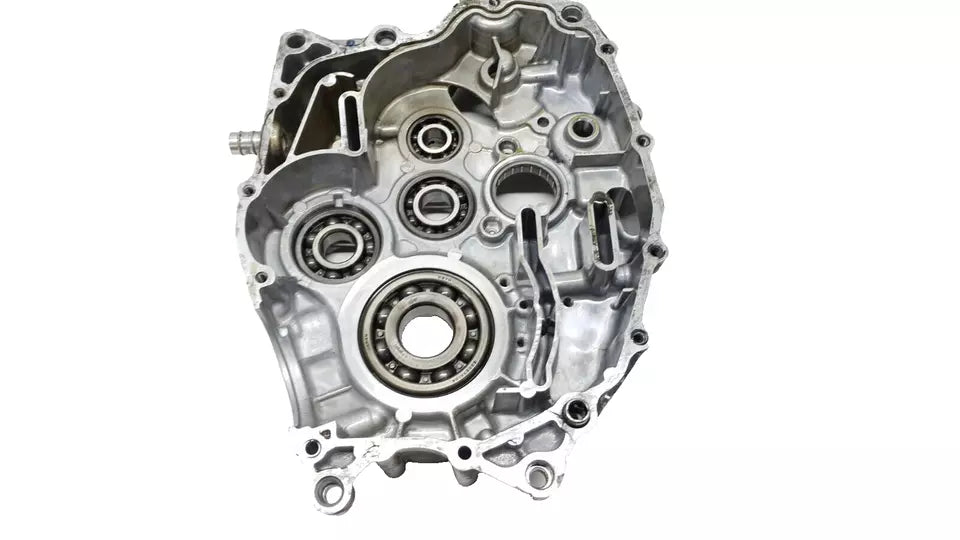 Carter moteur central droit Yamaha SR 125 1998 Réf : 5N0-15100-02-00