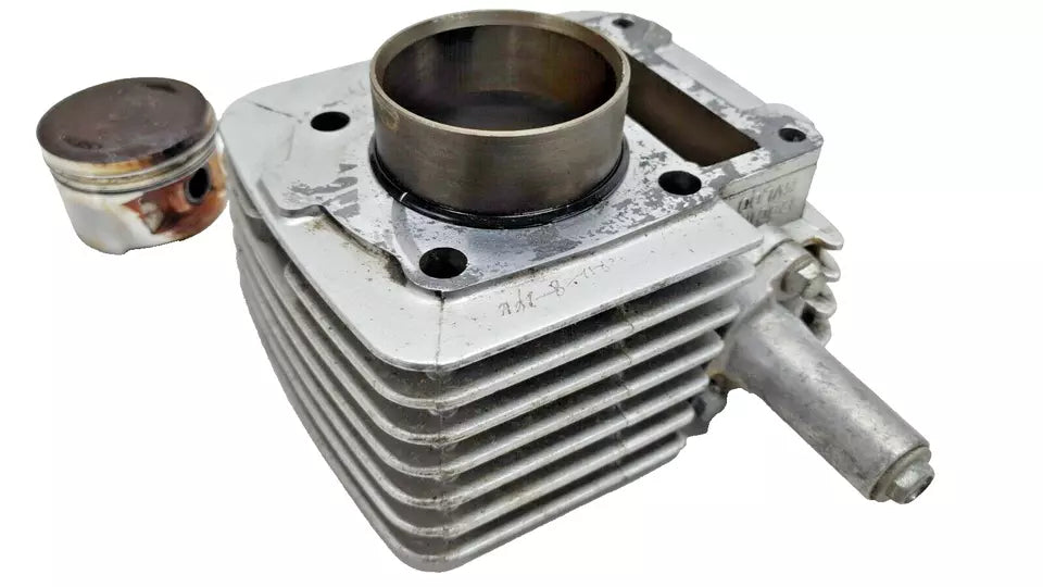 Cylindre et piston 54mm Yamaha YBR 125 2006 Réf : 5VLE13101000