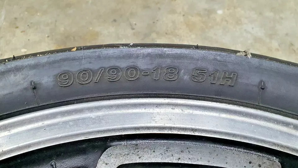 Roue avant Yamaha XJ 600 1984-1991 Réf : 31E-25168-20-98