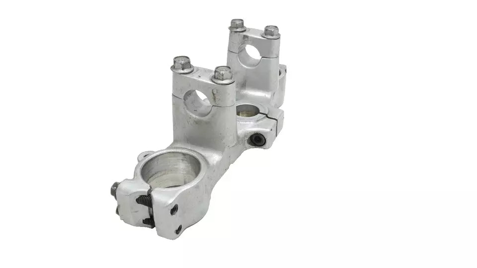 Té de fourche supérieur Yamaha DT125R 1999 Réf : 3BN-23435-10