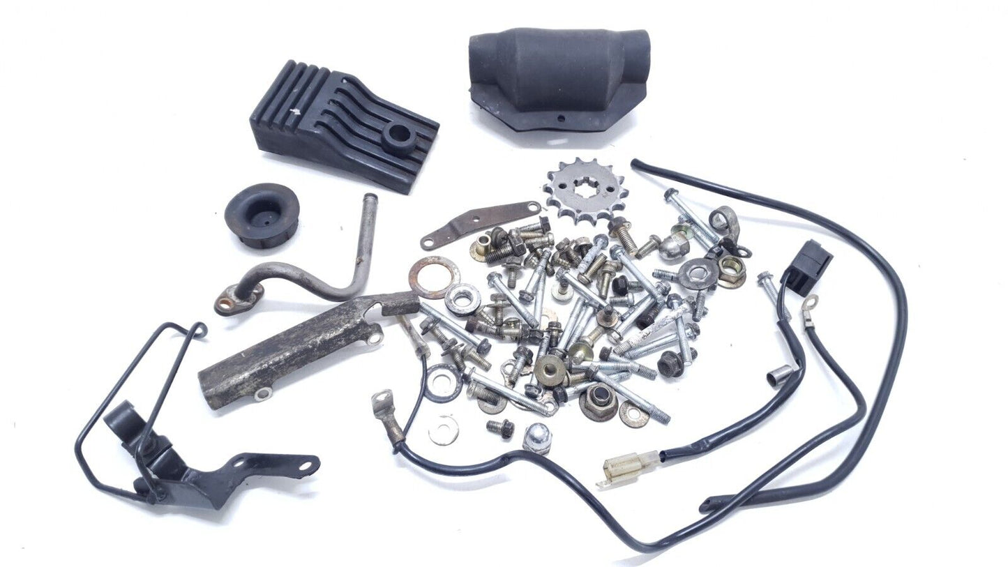 Kit visserie & pièces diverses Yamaha YBR 125 2005 n°2