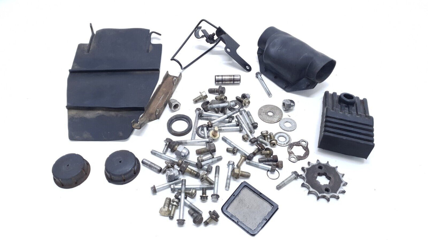 Kit visserie & diverses pièces Yamaha YBR 125 2006 n°2