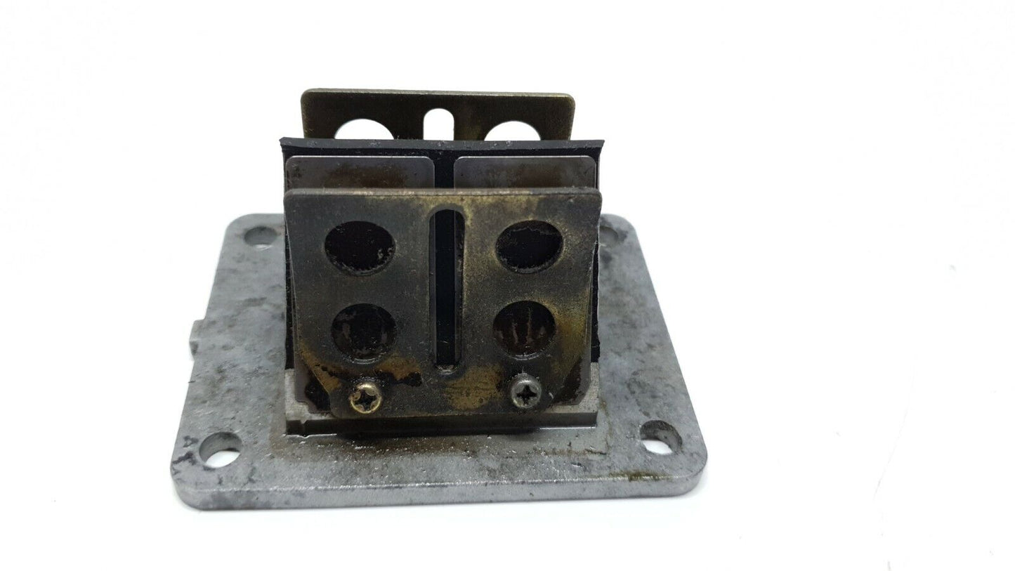 Boite à clapets Yamaha DT125LC 1987 n°2 Réf : 10V-13610-01-00