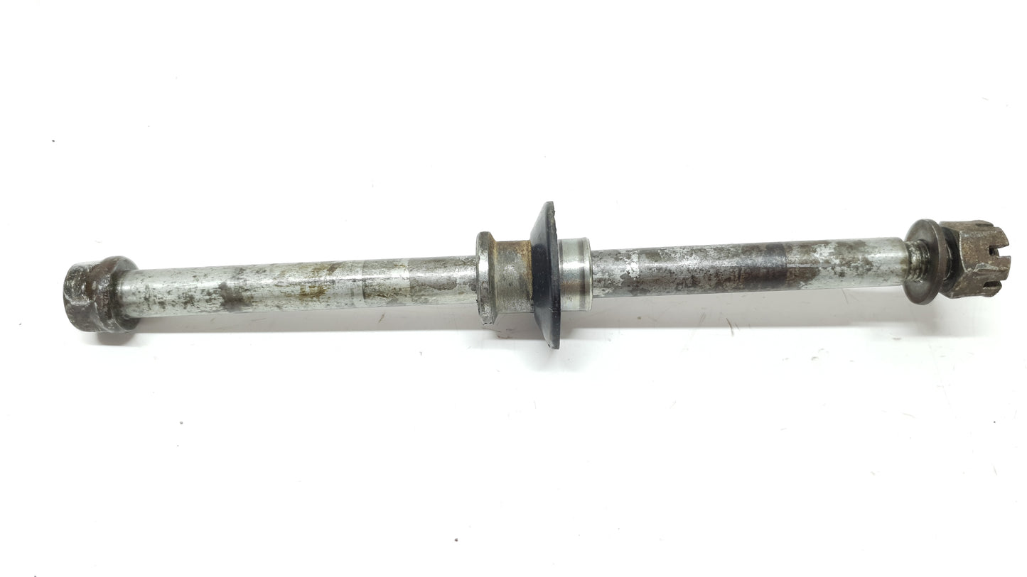 Axe de roue arrière Yamaha DT80LC 1984 Rear wheel axle