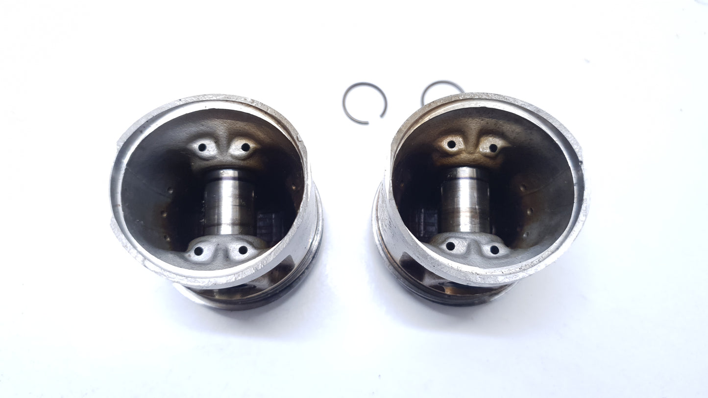 Cylindre & pistons 44mm Honda CB 125 T 1980 n°2 Réf : 12100-399-000 Cylinder