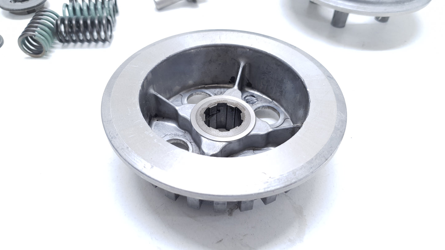 Embrayage Honda CLR 125 CityFly 2000 Réf : 22100-KCM-000 Clutch