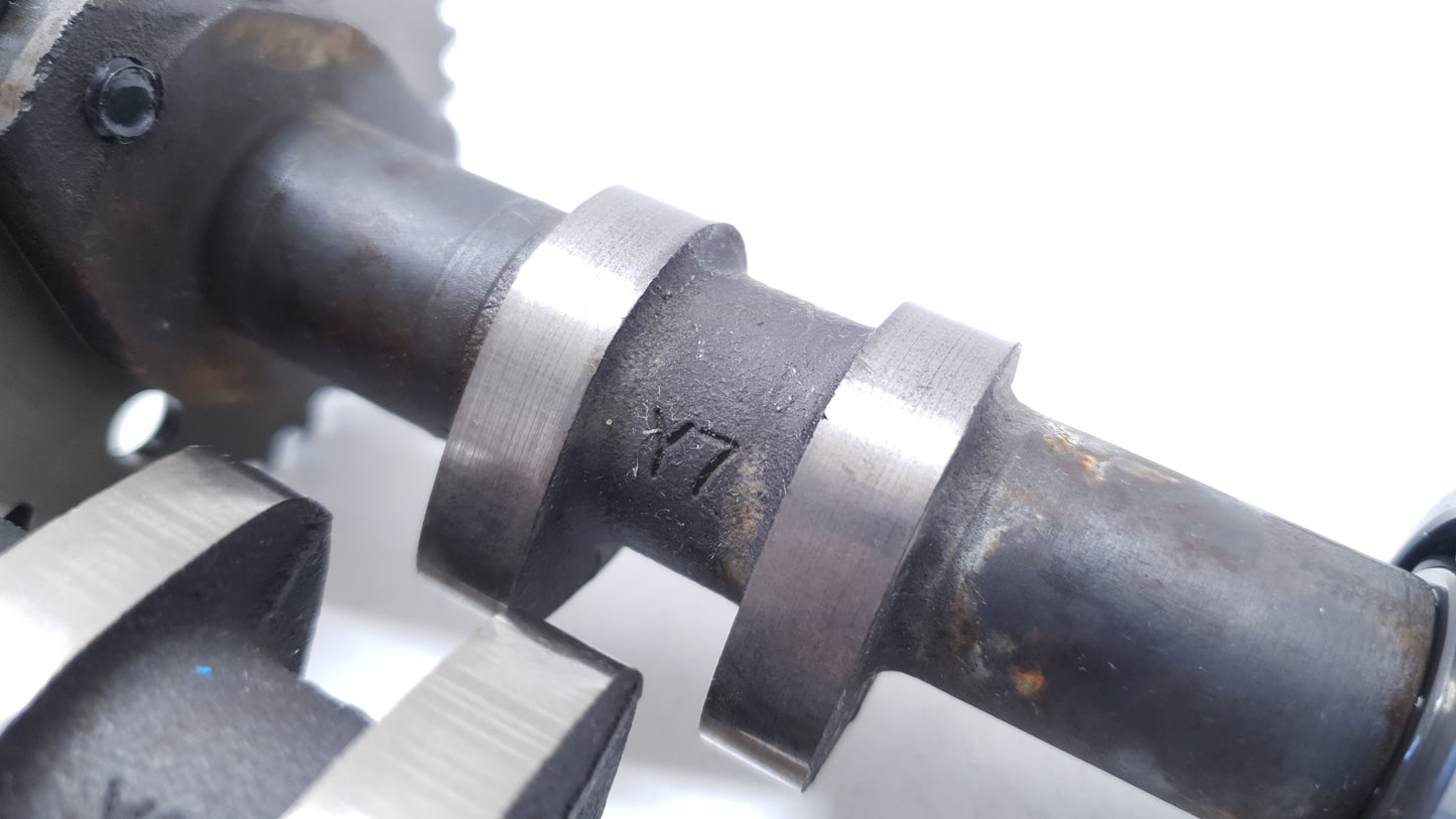 Arbres à cames arrière 2-2 Hyosung Comet GT 125 2003 n°2 Camshaft