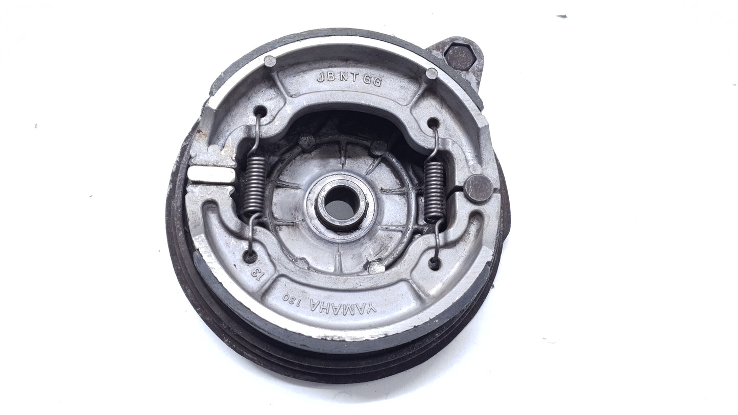 Tambour de frein arrière Yamaha YBR 125 2005 n°2 Réf : 5VL-F5321-00-33 Brake