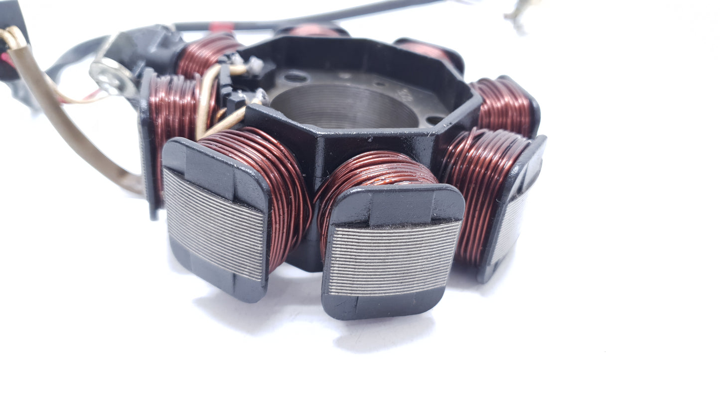 Stator d'allumage Yamaha YBR 125 2005 n°2 Réf : 3D9-H1410-00-00 Ignition