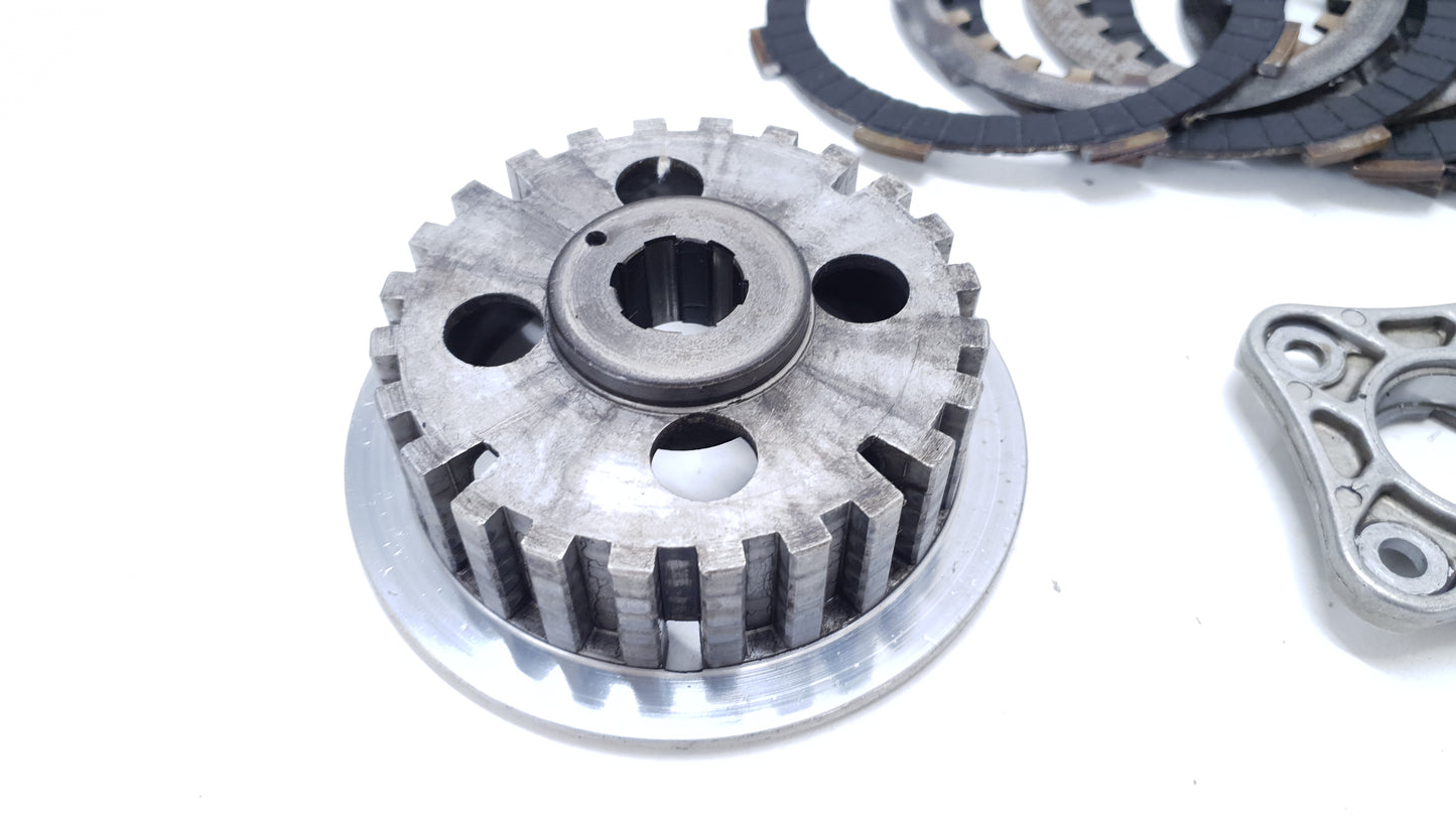 Embrayage Honda CB 125 T 1981 Réf : 22100-399-000 Clutch