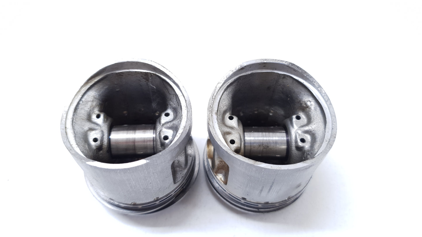 Cylindre & pistons 44mm Honda CB 125 T 1981 Réf : 12100-399-000 Cylinder