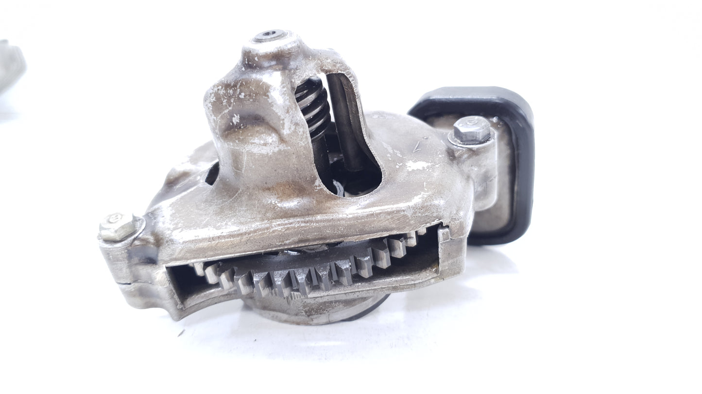 Pompe à huile Honda CB 125 T 1981 Réf : 15100-399-000 Oil pump