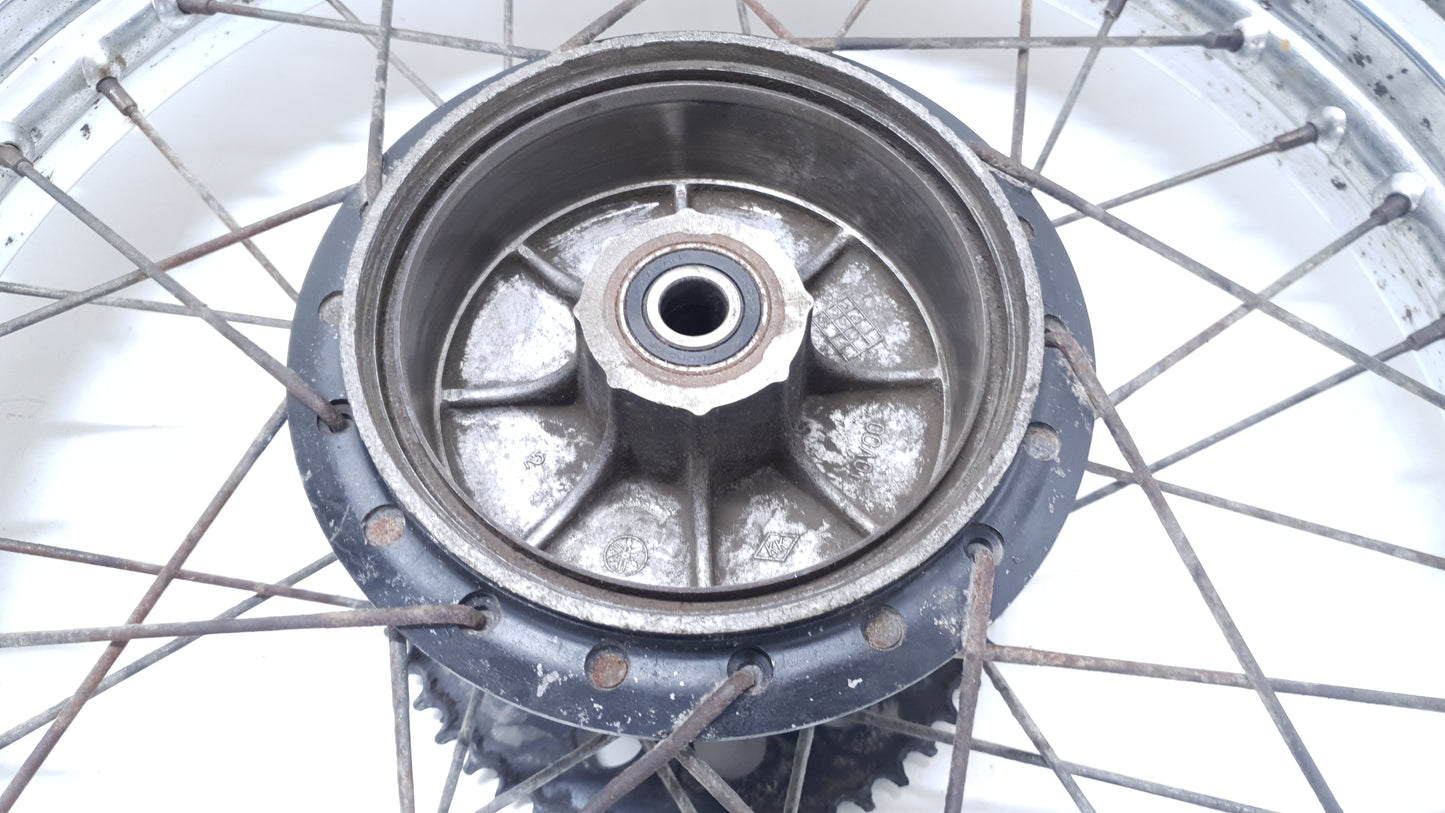 Roue arrière Yamaha DT80LC 1985 Réf : 94418-18171-00 Rear wheel