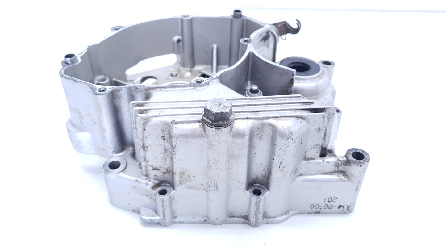 Carter moteur central gauche Yamaha YBR 125 2009 n°2 Réf : 5VL-W1510-11