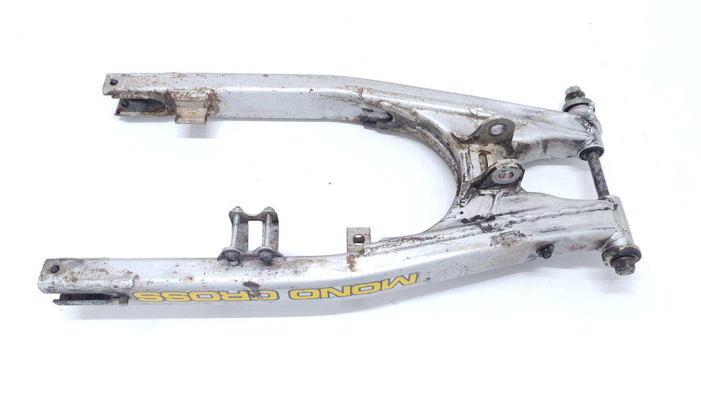 Bras oscillant Yamaha DT125LC 1987 n°16 Réf : 34Y-22110-00-35 Swingarm