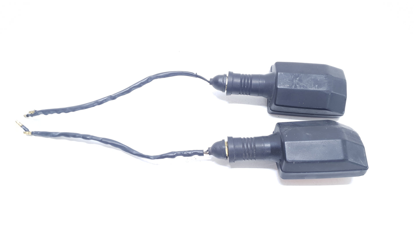 Clignotants arrière Yamaha DT125LC 1987 n°16 Réf : 37A-83330-21-00 Switch light