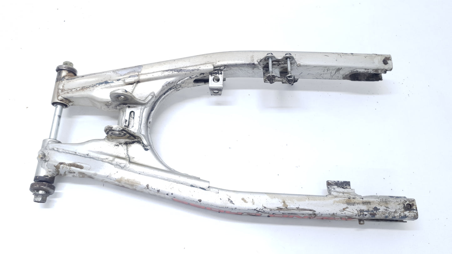 Bras oscillant Yamaha DT125LC 1987 n°18 Réf : 34Y-22110-00-35 Swingarm