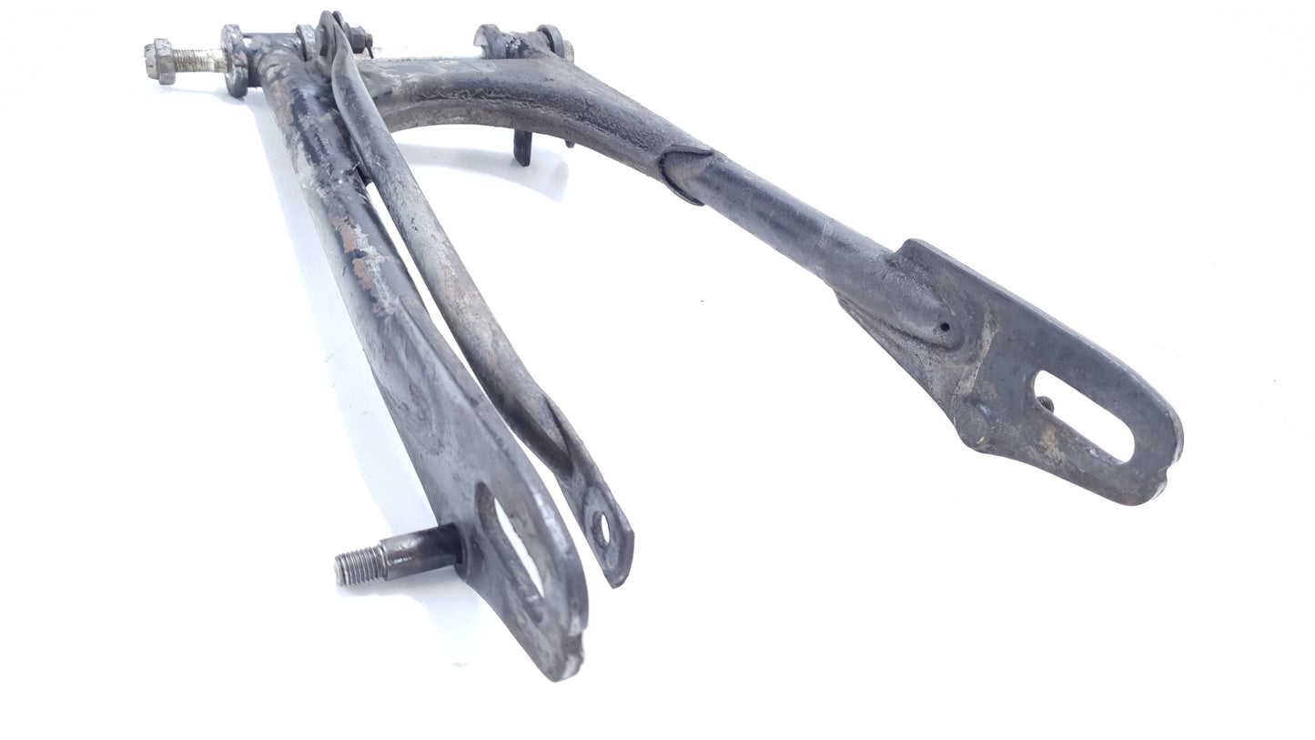 Bras oscillant Honda CM 125 T 1978 n°4 Réf : 52100-399-600ZA Swingarm