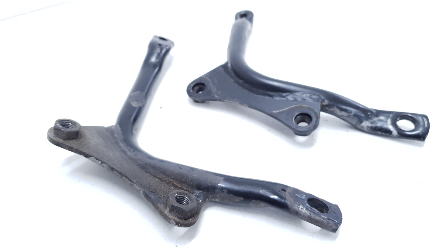 Repose-pieds arrière Honda CM 125 T 1978 n°4 Réf : 50636-419-000ZA Rear footrest