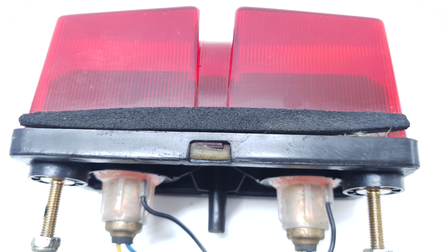 Feu arrière Yamaha TDR 125 1991 Réf : 3LD-84710-00-00 Rear light