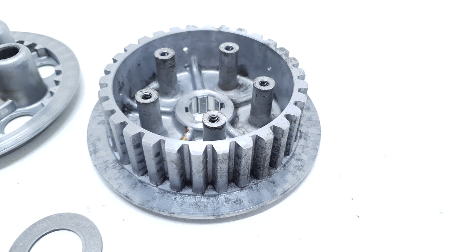 Embrayage incomplet Suzuki 125 DR 1985 N°2 Réf : 21200-44813-000 Clutch